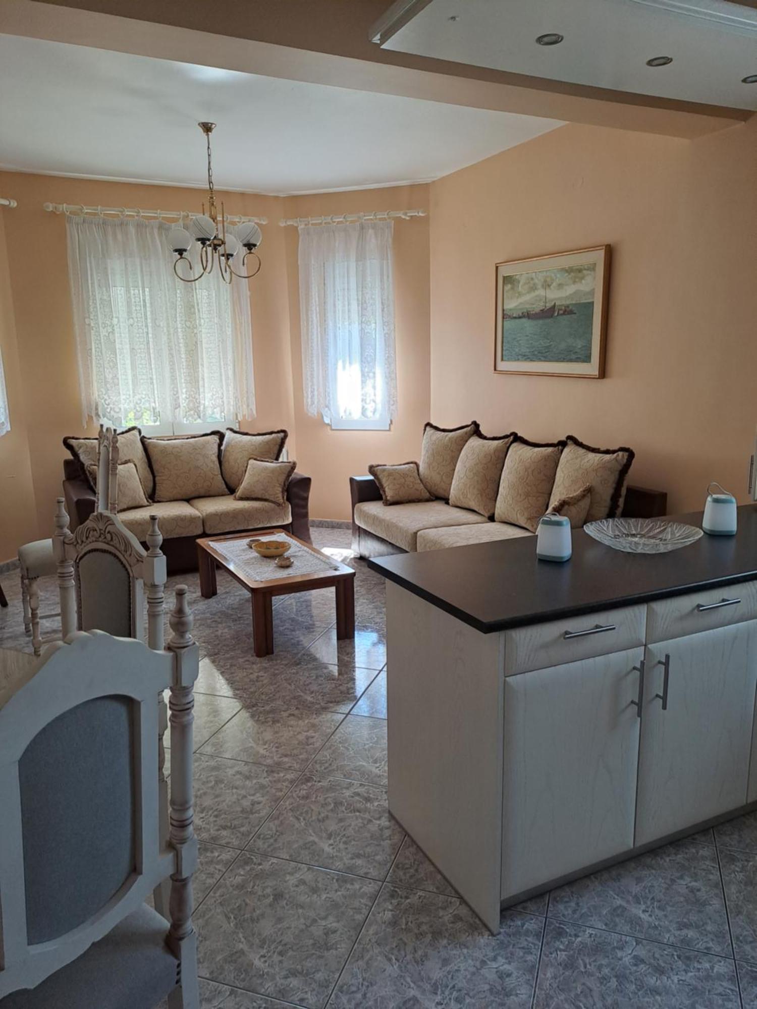 Villa Myrsini' S House Néa Péramos Exterior foto